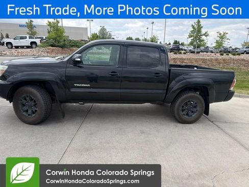 Used 2014 Toyota Tacoma 4x4 Double Cab w/ Convenience Package image 4