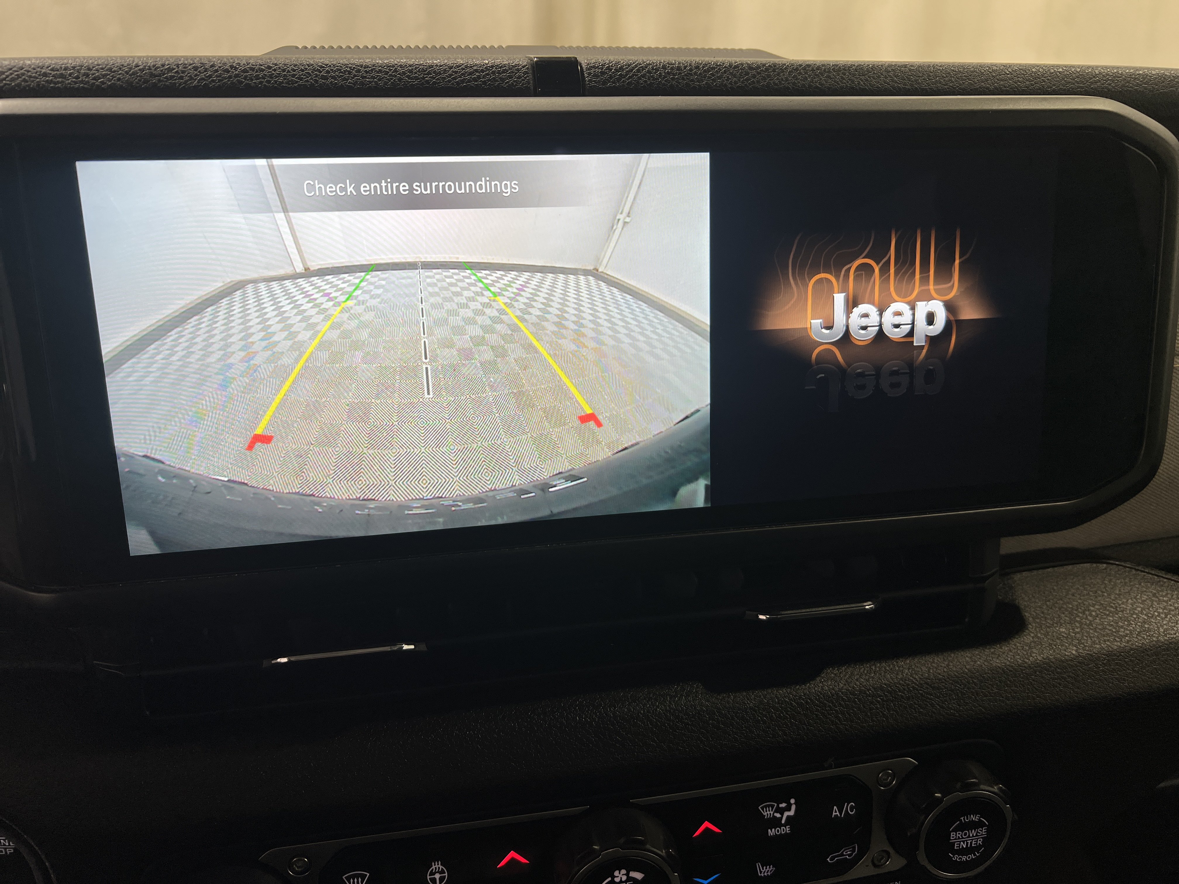 Used 2024 Jeep Wrangler Sport AWD/4WD image 8
