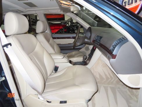 Used 1996 Mercedes-Benz S 320 image 4