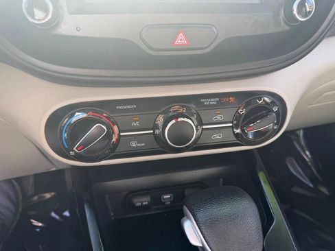 Used 2021 Kia Soul S FWD image 35