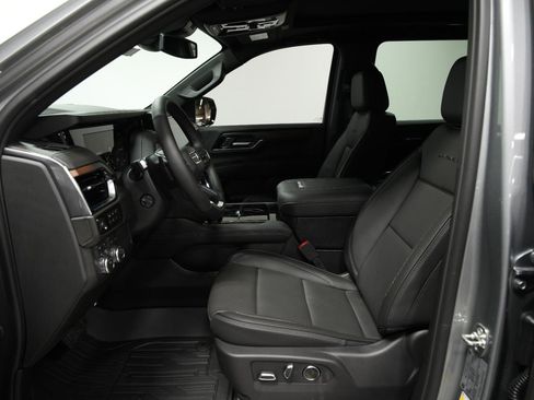 New 2026 GMC Yukon XL Denali w/ Sun & Power Step Package image 26