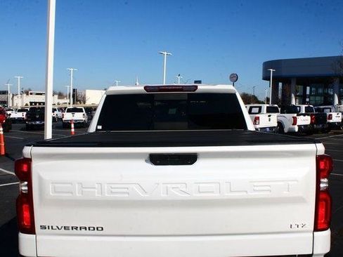 Used 2022 Chevrolet Silverado 1500 LTZ image 9