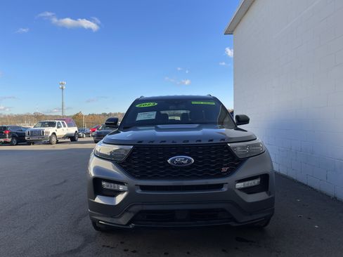 Used 2023 Ford Explorer ST w/ ST Street Pack image 3