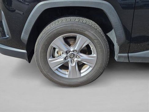 Used 2024 Toyota RAV4 LE AWD/4WD image 9