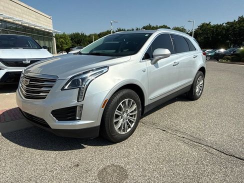 Used 2018 Cadillac XT5 Luxury w/ Driver Awareness Package FWD image 1