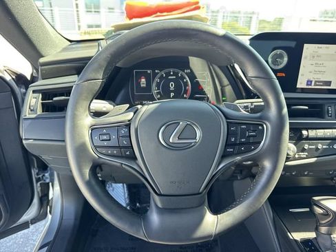 Certified 2025 Lexus ES 350 w/ Premium Package FWD image 14