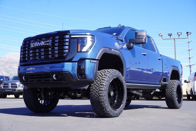 Used 2026 GMC Sierra 3500 Denali Ultimate AWD/4WD image 8
