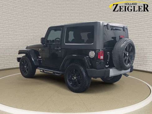Used 2015 Jeep Wrangler Sahara w/ Dual Top Group image 7