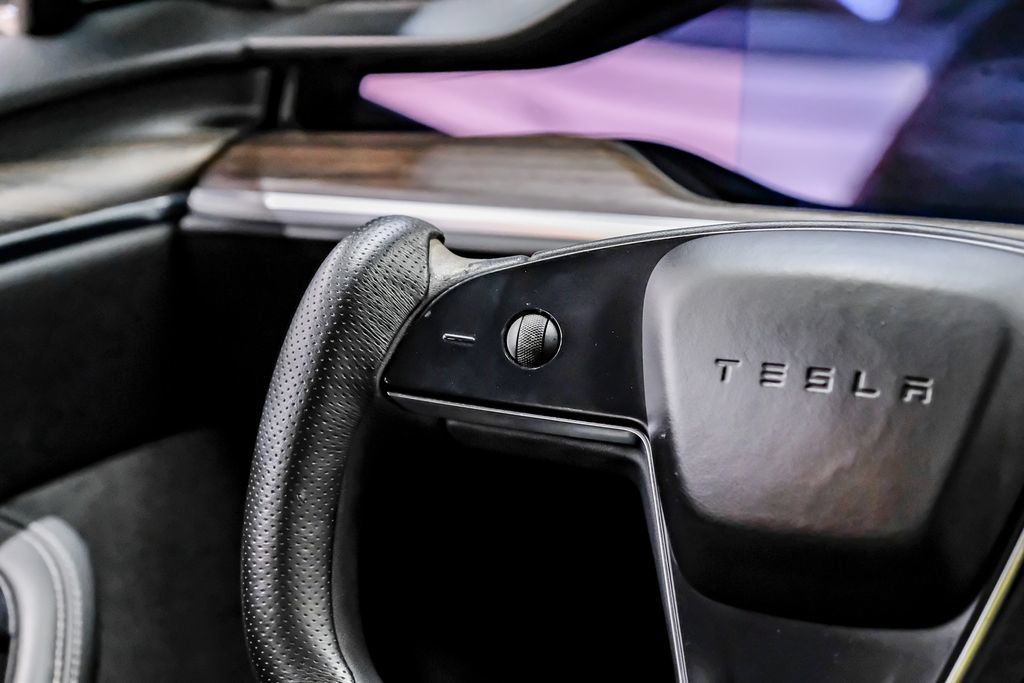Used 2022 Tesla Model S AWD/4WD image 24