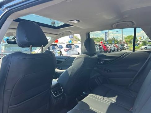 Used 2021 Subaru Outback Limited AWD/4WD image 12