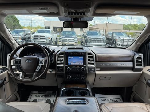 Used 2019 Ford F250 Limited AWD/4WD image 37