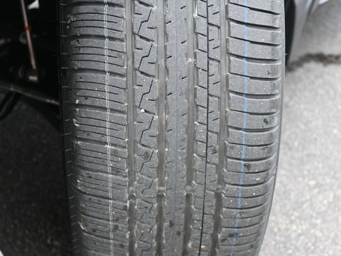 Certified 2025 Subaru Ascent Bronze Edition w/ Onyx Package image 12