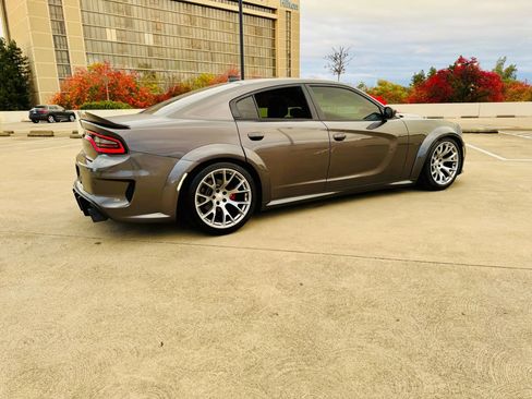 Used 2017 Dodge Charger R/T w/ Driver Confidence Group image 18