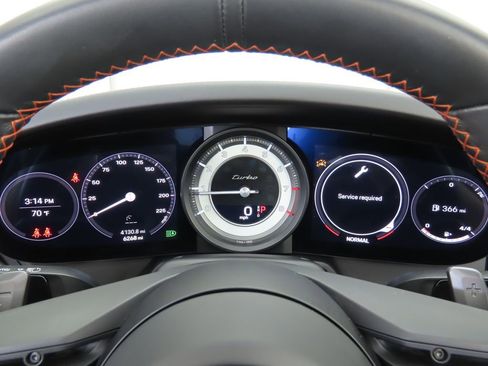 Used 2022 Porsche 911 Turbo image 39