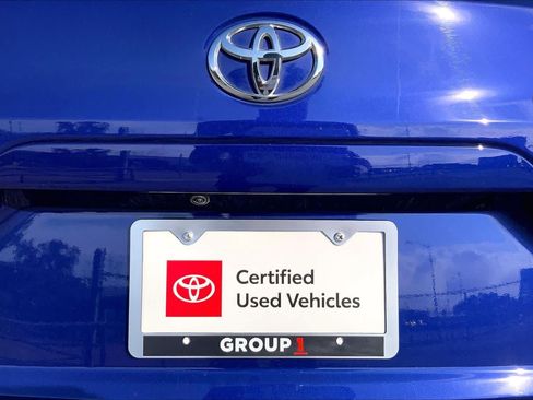 Used 2025 Toyota Corolla Cross XLE FWD image 10