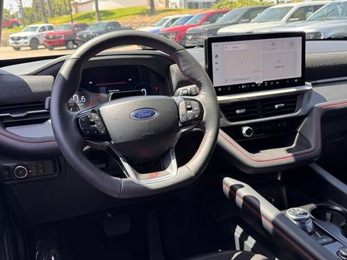 Used 2026 Ford Explorer ST RWD image 27