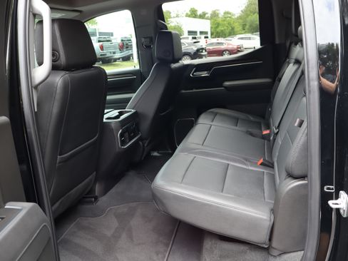 Used 2025 GMC Sierra 1500 SLT w/ SLT Premium Plus Package RWD image 43