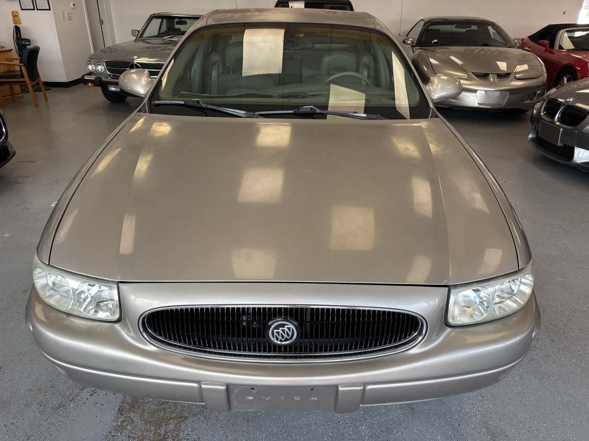 Used 2003 Buick Le Sabre Limited w/ Celebration Edition Package FWD image 2