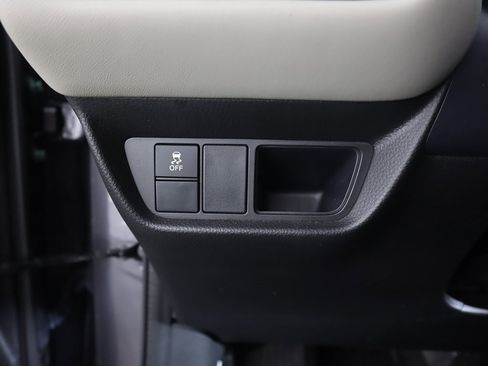 Used 2023 Honda HR-V EX-L image 37