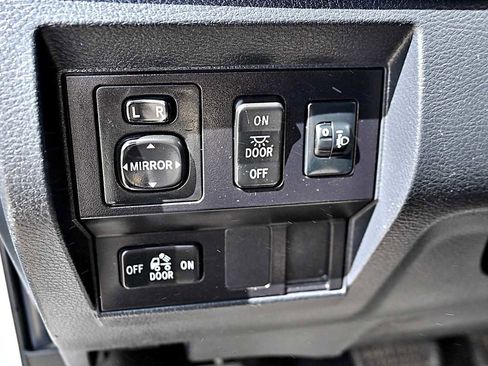 Used 2016 Toyota Tundra SR w/ Tow Package image 20