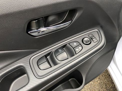 New 2025 Nissan Versa SV w/ Trunk Package image 20