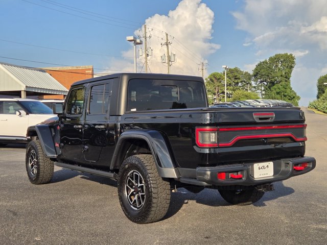 Used 2024 Jeep Gladiator Rubicon w/ Technology Group AWD/4WD image 12