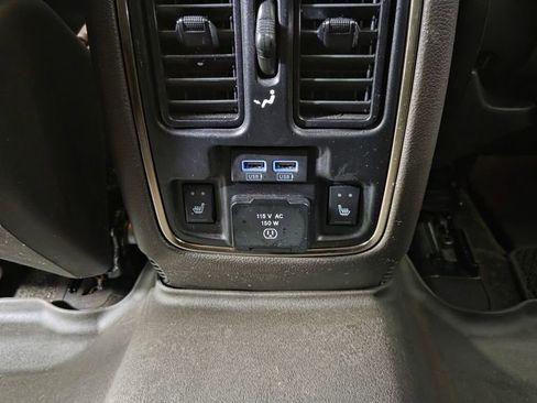 Used 2017 Jeep Grand Cherokee Summit image 33