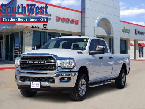 Used 2024 RAM 3500 Big Horn image 2