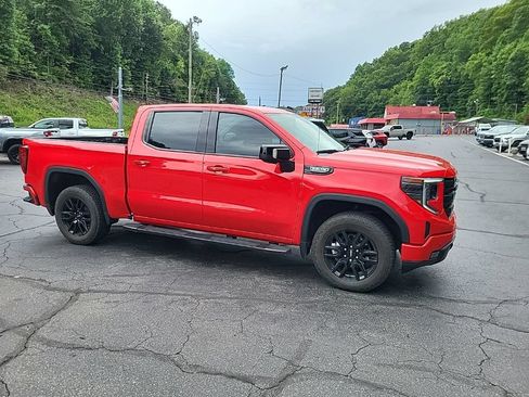 Used 2024 GMC Sierra 1500 Elevation w/ Elevation Premium Package AWD/4WD image 5