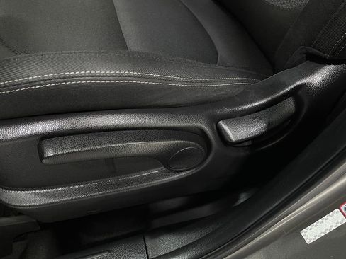 Used 2017 Kia Soul + image 15