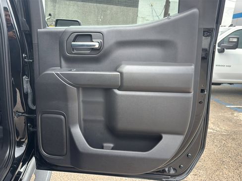 Used 2023 Chevrolet Silverado 1500 Custom Trail Boss w/ LPO, Dark Essentials Package image 21