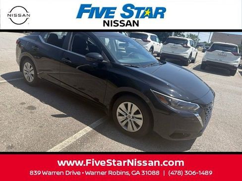 Used 2025 Nissan Sentra S FWD image 3