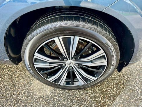 Used 2022 Volvo XC60 B5 Inscription w/ Climate Package image 34