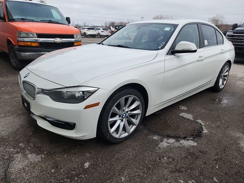 Used 2014 BMW 320i xDrive Sedan AWD/4WD image 1