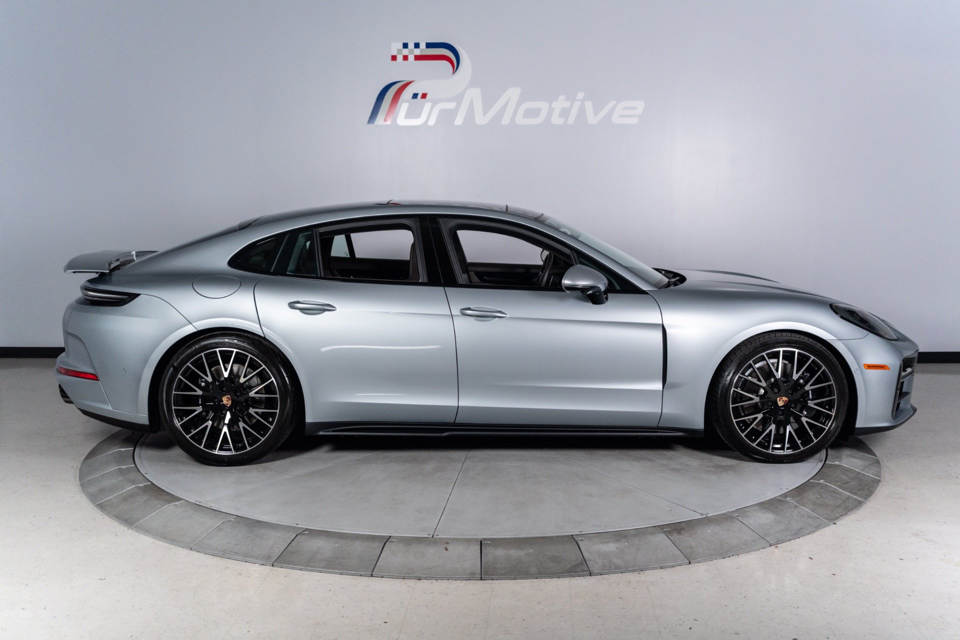 Used 2026 Porsche Panamera GTS AWD/4WD image 12