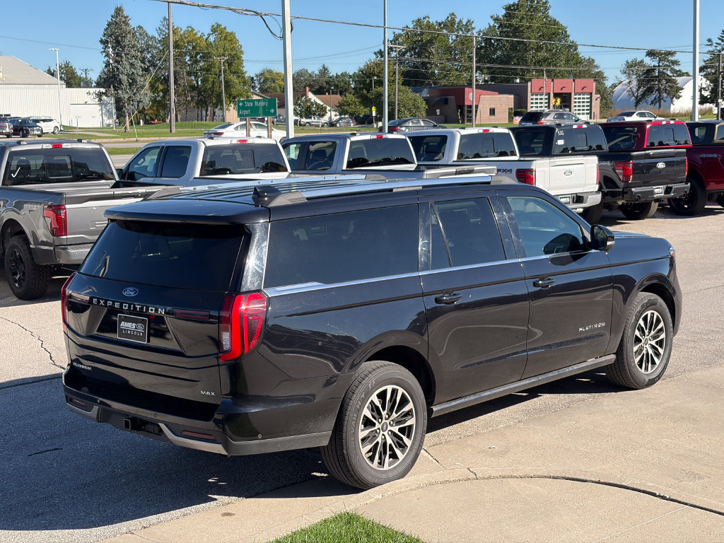 Used 2025 Ford Expedition Max Platinum AWD/4WD image 6