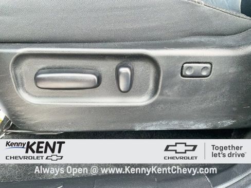 Used 2021 Toyota Tacoma TRD Off-Road w/ Technology Package image 24