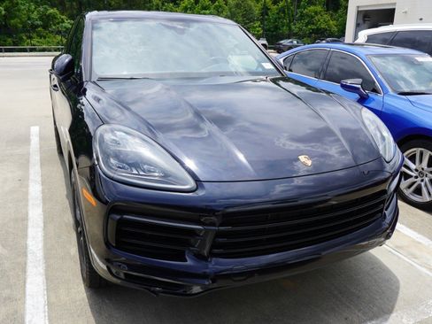 Used 2019 Porsche Cayenne AWD/4WD image 2