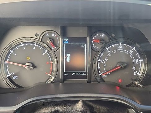 Used 2024 Toyota 4Runner SR5 image 19