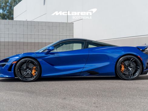 Used 2025 McLaren 750S RWD image 4