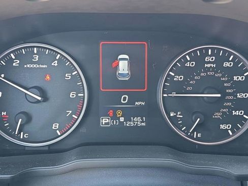 Used 2024 Subaru Crosstrek 2.0i Premium image 26