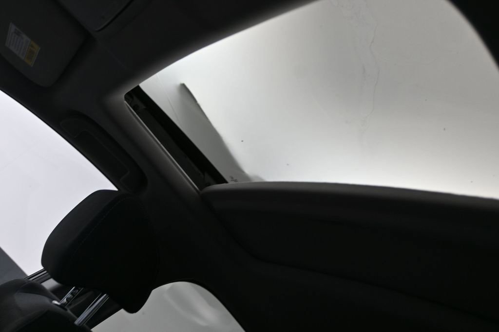 Used 2017 Honda CR-V EX image 11