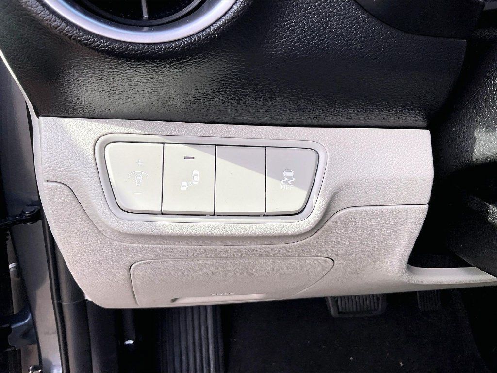 Used 2023 Kia Forte LXS w/ LXS Technology Package FWD image 22