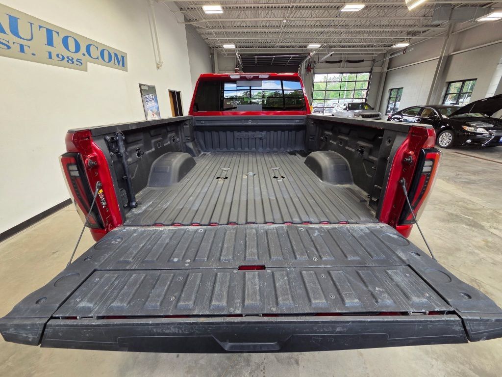 Used 2024 GMC Sierra 2500 AT4 w/ Technology Package AWD/4WD image 10