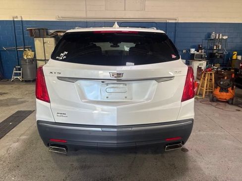 Used 2018 Cadillac XT5 Luxury w/ Driver Awareness Package AWD/4WD image 5