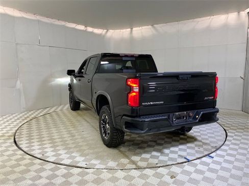 Used 2023 Chevrolet Silverado 1500 ZR2 w/ Technology Package image 19