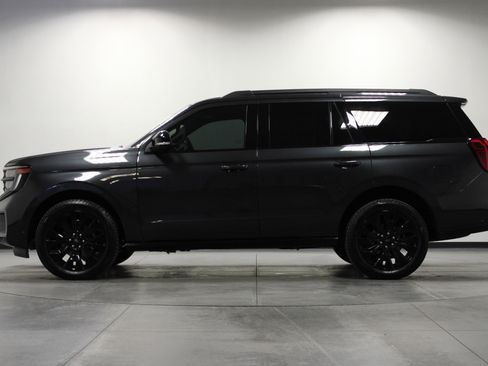 Used 2025 Ford Expedition Platinum w/ Stealth Appearance Package AWD/4WD image 7