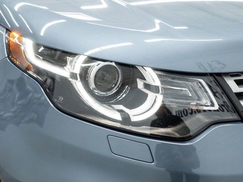 Used 2018 Land Rover Discovery Sport HSE AWD/4WD image 37