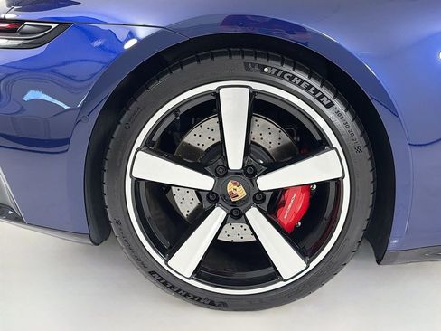 Certified 2025 Porsche 911 Carrera S RWD image 36