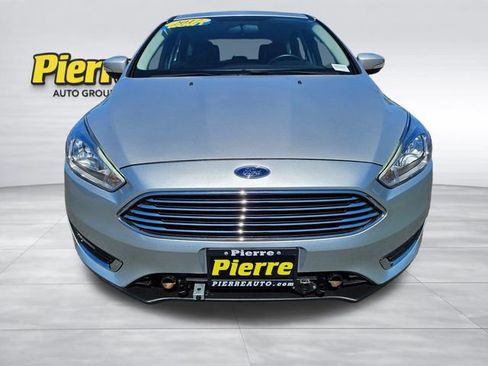 Used 2017 Ford Focus Titanium FWD image 9